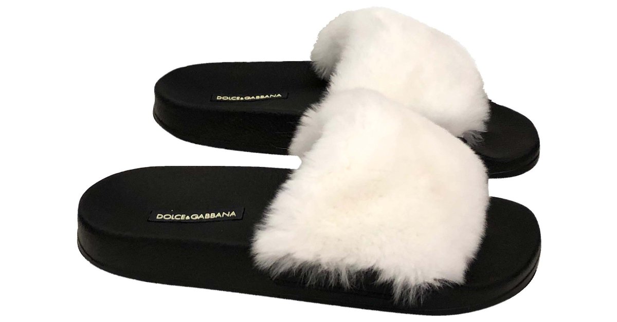 Dolce & Gabbana Slides White Fur  - Joli Closet