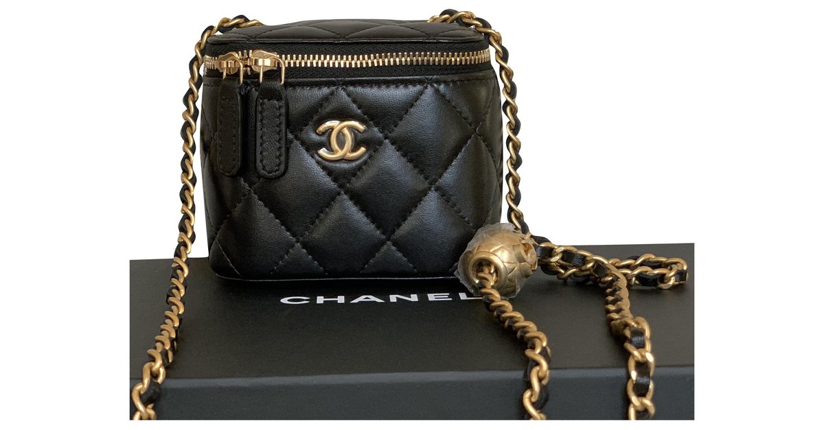 Chanel Pink 2021 Lambskin Leather Pearl Crush Mini Vanity Case Chain B   Mine  Yours