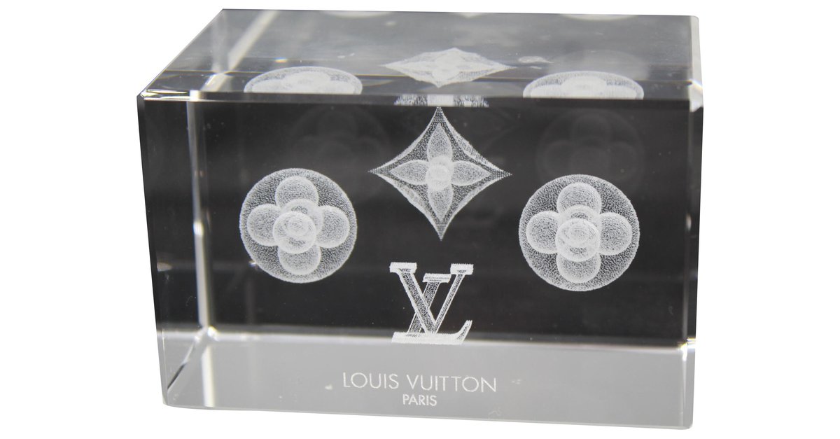 Louis Vuitton Paperweights 368393