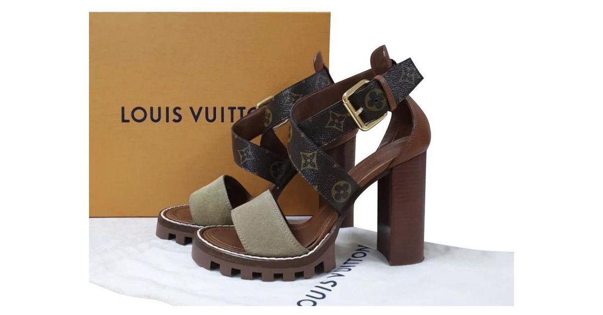 LOUIS VUITTON MONOGRAM LOCK IT MULES SANDALS – Caroline's Fashion