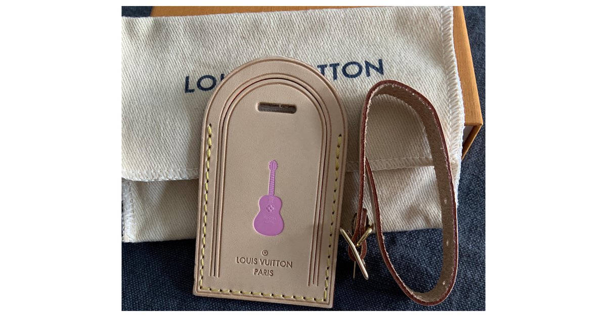 louis vuitton luggage tag with hot stamp