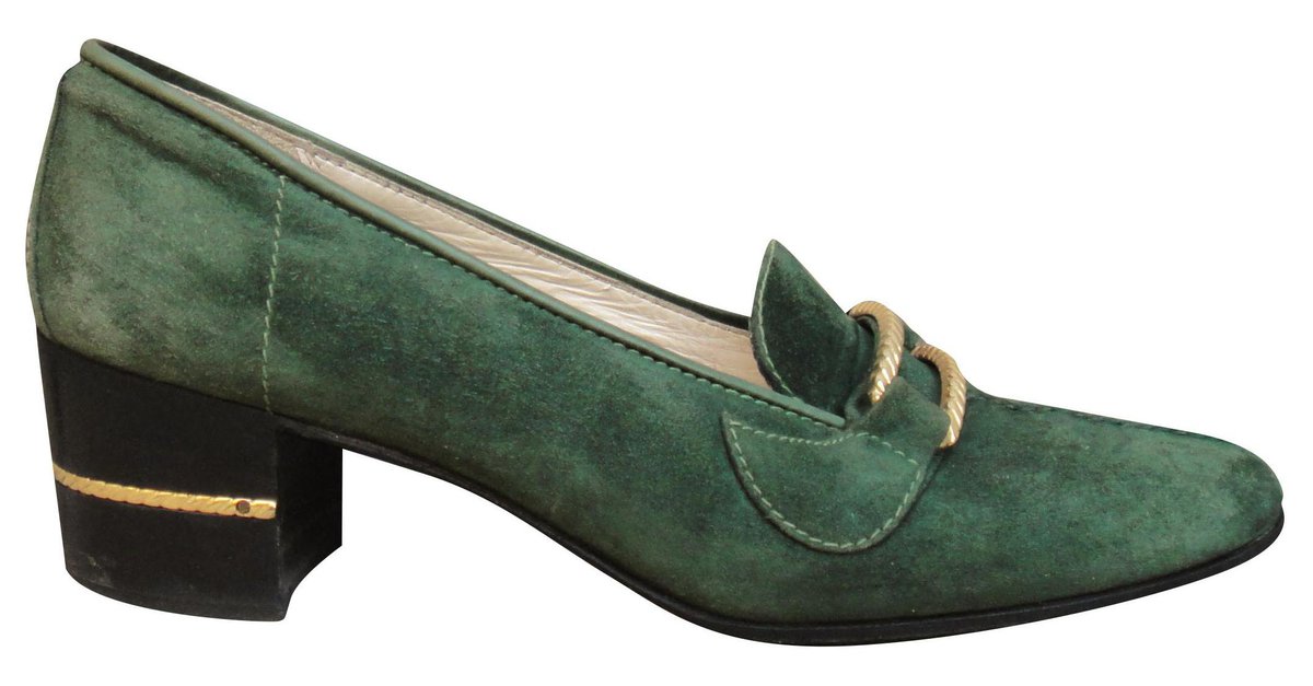 Gucci on sale green pumps