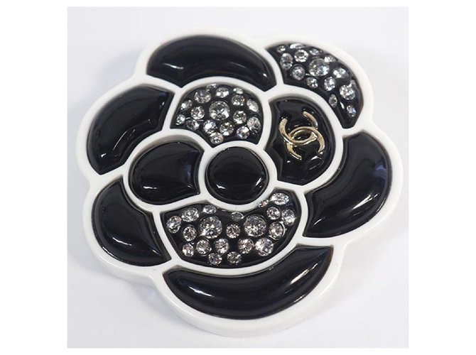 CHANEL D19 camelia brooch resin brooch white x black