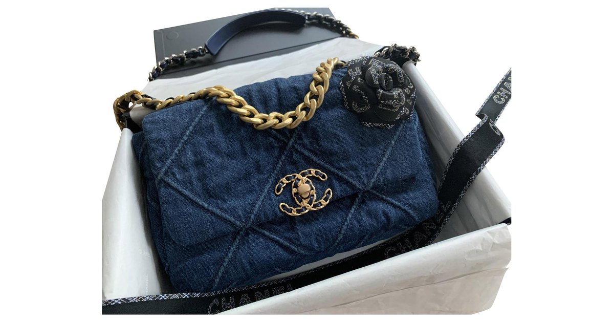 Chanel Medium Denim 19 Flap Bag w/Tags - Blue Crossbody Bags, Handbags -  CHA954605
