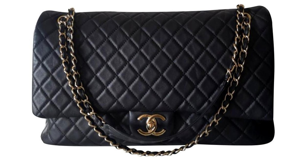 Timeless Chanel XXL travel classic flap bag Black Leather ref.217961 - Joli  Closet