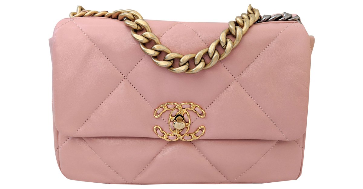 CHANEL Goatskin Quilted Large Chanel 19 Flap Dark Pink | FASHIONPHILE