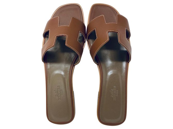 Hermès HERMES ORAN FLAT SANDALS NEW Brown Leather
