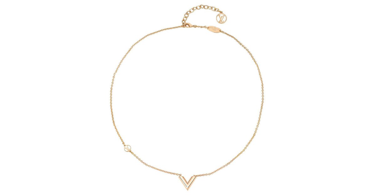 Louis Vuitton Essential V Gold Bracelet Gold hardware ref.909193 - Joli  Closet