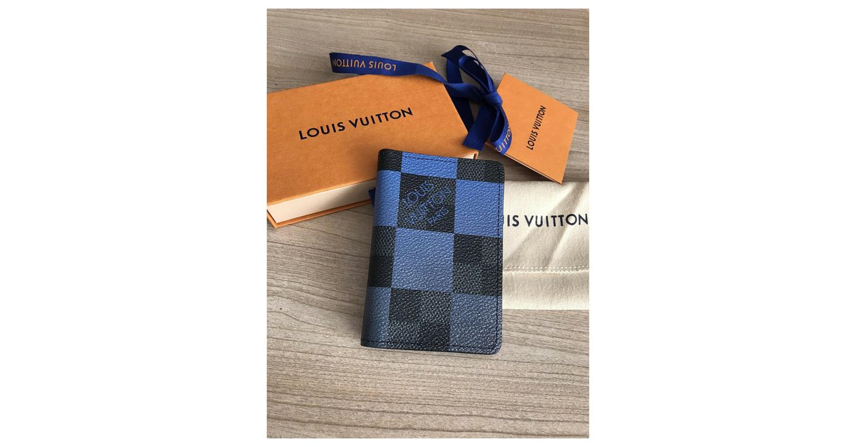 Must Have: Louis Vuitton Damier Graphite Pocket Organizer