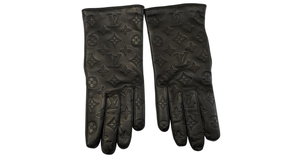 Louis Vuitton Black Damier Wool Gloves - Yoogi's Closet