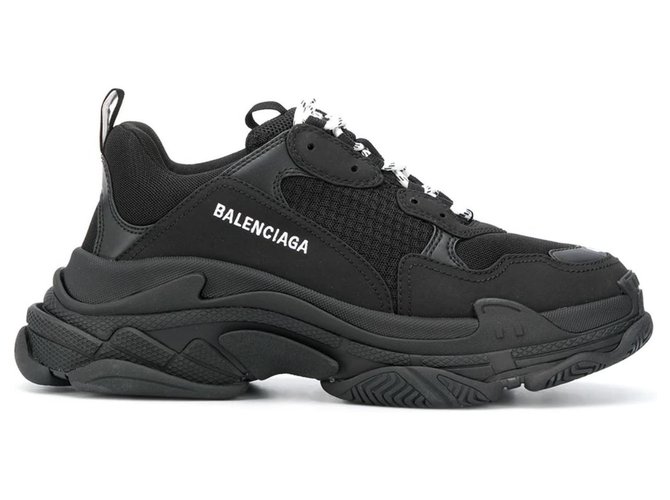 Baskets Balenciaga Triple s Cuir Noir ref.224508 Joli Closet Baskets Balenciaga Triple s Cuir Noir ref.224508 Joli Closet