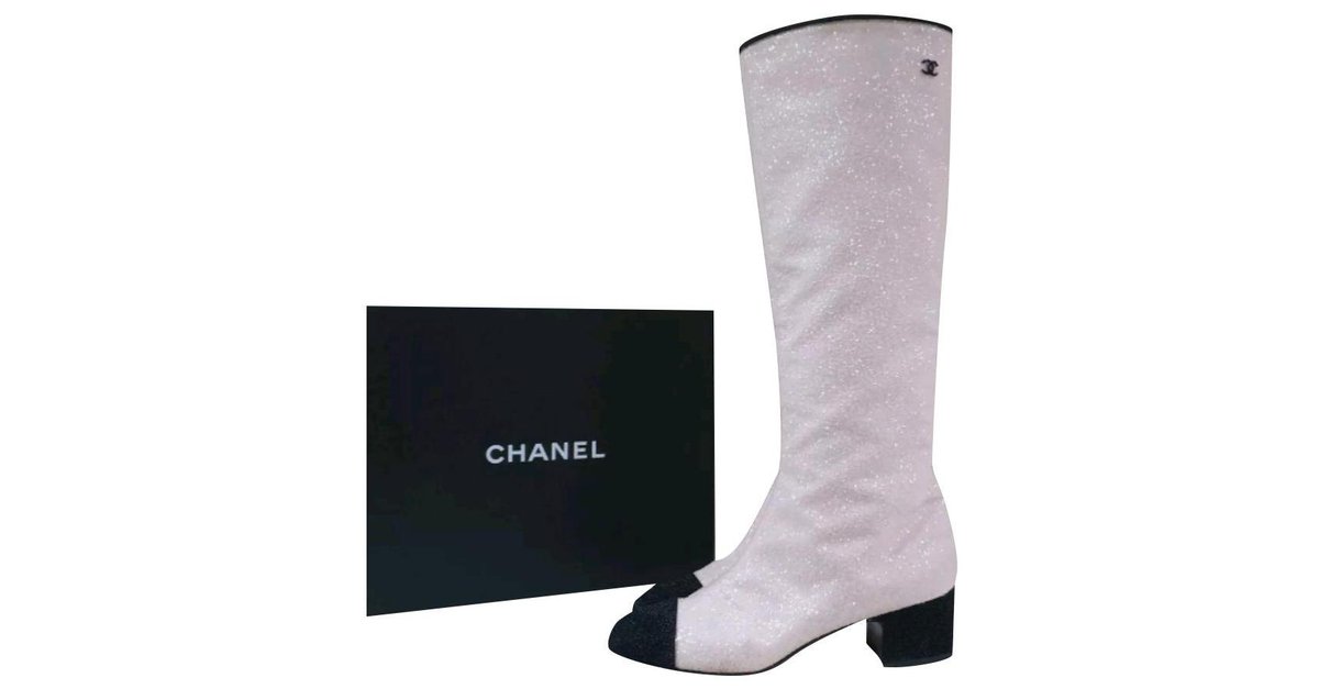 Chanel 2017 Pink Glitter CC Logo Boots Sz.38,5 ref.225065 - Joli