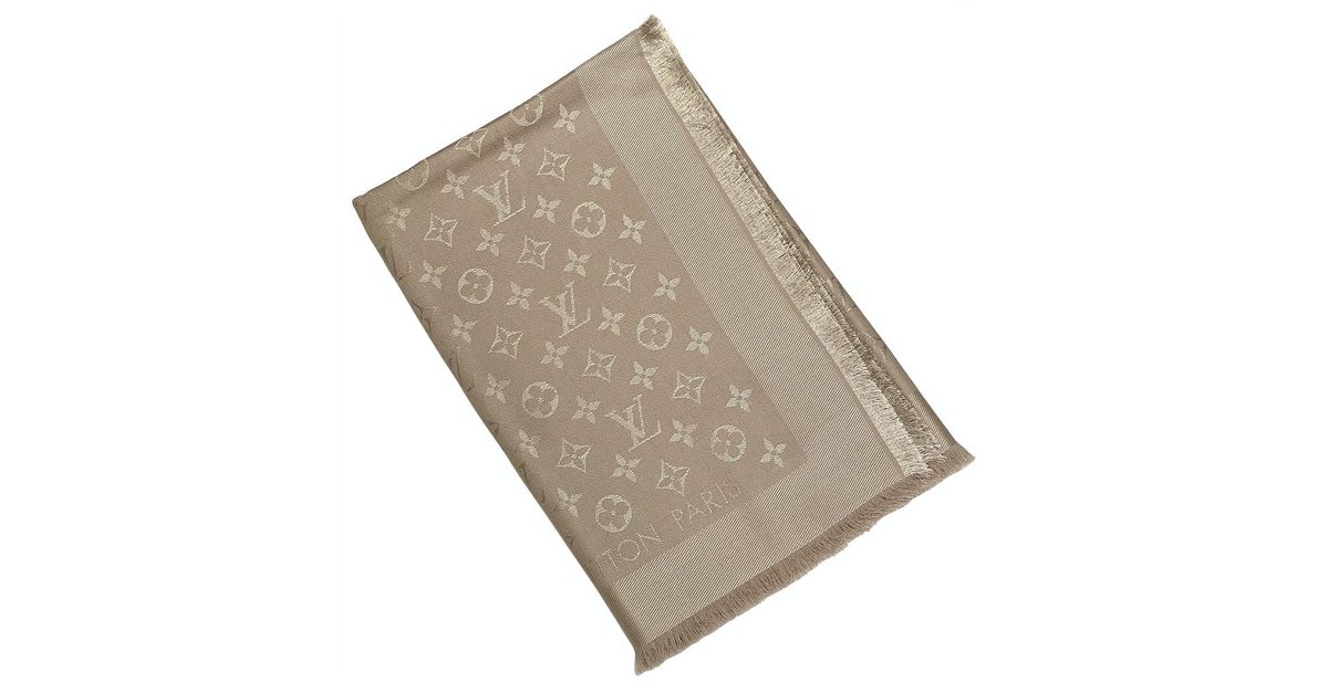 MONOGRAM SHAWL GREIGE (M71336)