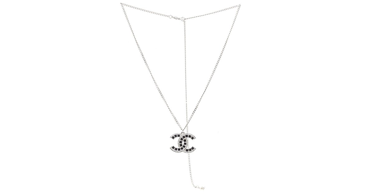 chanel cc baguette necklace