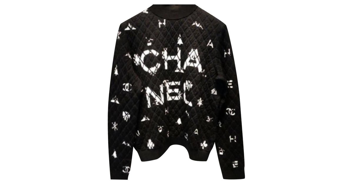 CHANEL CC Logo Scarab Beetle Knit Sweater Black