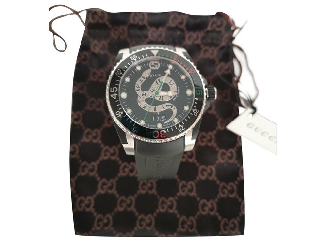 Gucci YA136323 Serpent Montre Pour Homme – visiondavenir