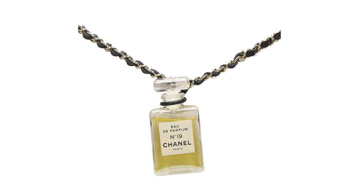 Natural Quartz Crystal Perfume Bottles Essential Oil Bottle Pendant Necklace