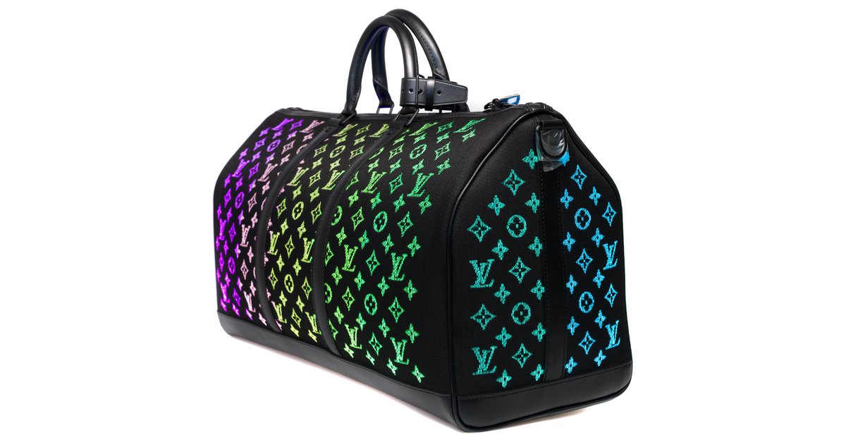 Extremely rare ultra-limited bag / Men's Fall-Winter Show 2019/ Louis  Vuitton Keepall bag 50 Light Up shoulder strap Black Multiple colors  Leather Cloth ref.259396 - Joli Closet
