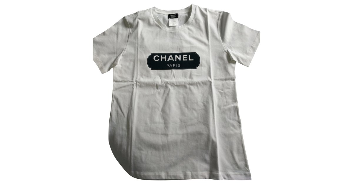 T-shirt Chanel White size M International in Cotton - 27839283