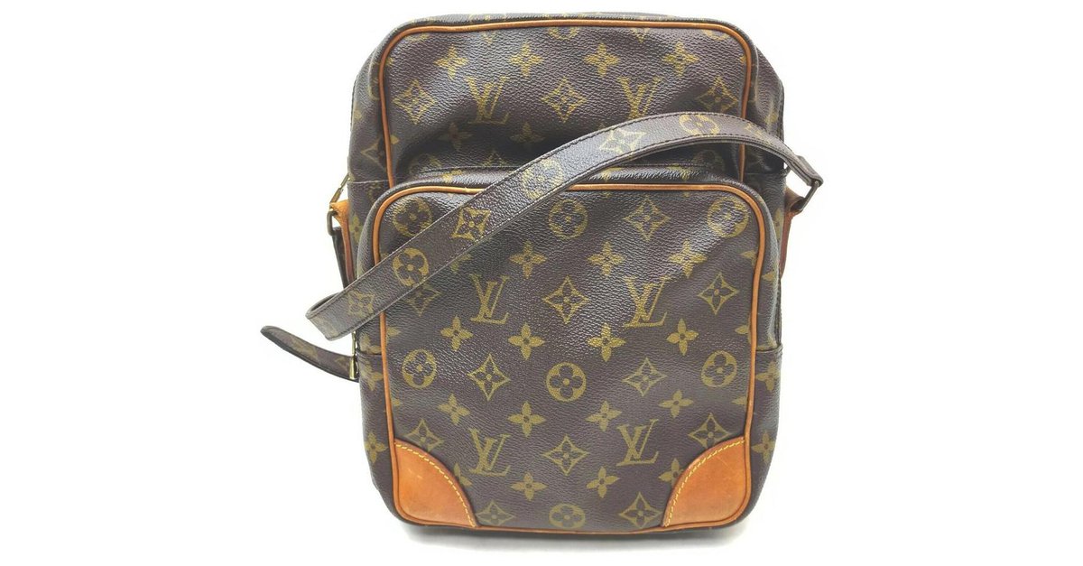 Louis Vuitton Rare Monogram  GM Crossbody Bag 862512