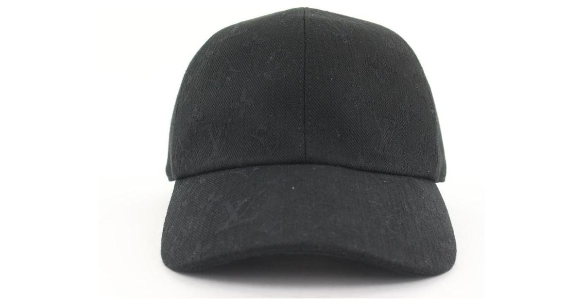 Louis Vuitton Size 60 Black Monogram Essential Cap Baseball Hat Leather  ref.298421 - Joli Closet