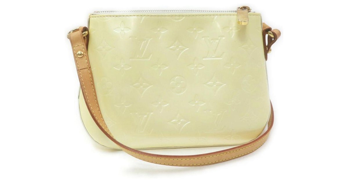 Louis Vuitton Perle Monogram Vernis Minna Street Crossbody Bag ref.307836 -  Joli Closet