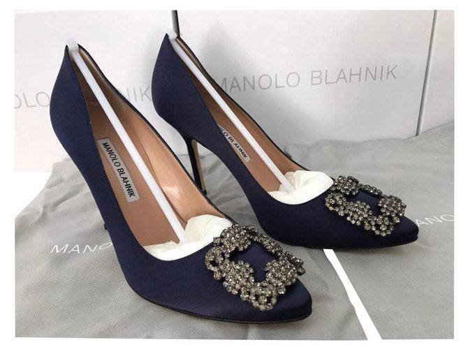 Manolo Blahnik hangisi navy blue new Satin Joli Closet