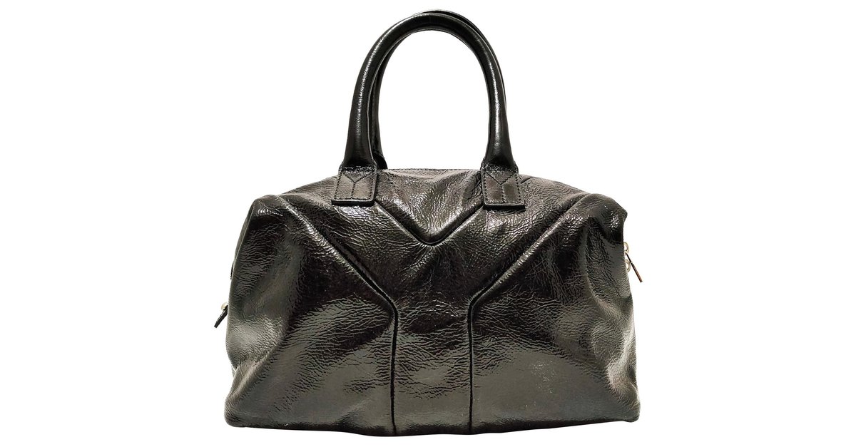 Yves Saint Laurent Bag Angie Crossbody Clutch Bag Black Quilted Lambskin  B240 Leather ref.639355 - Joli Closet