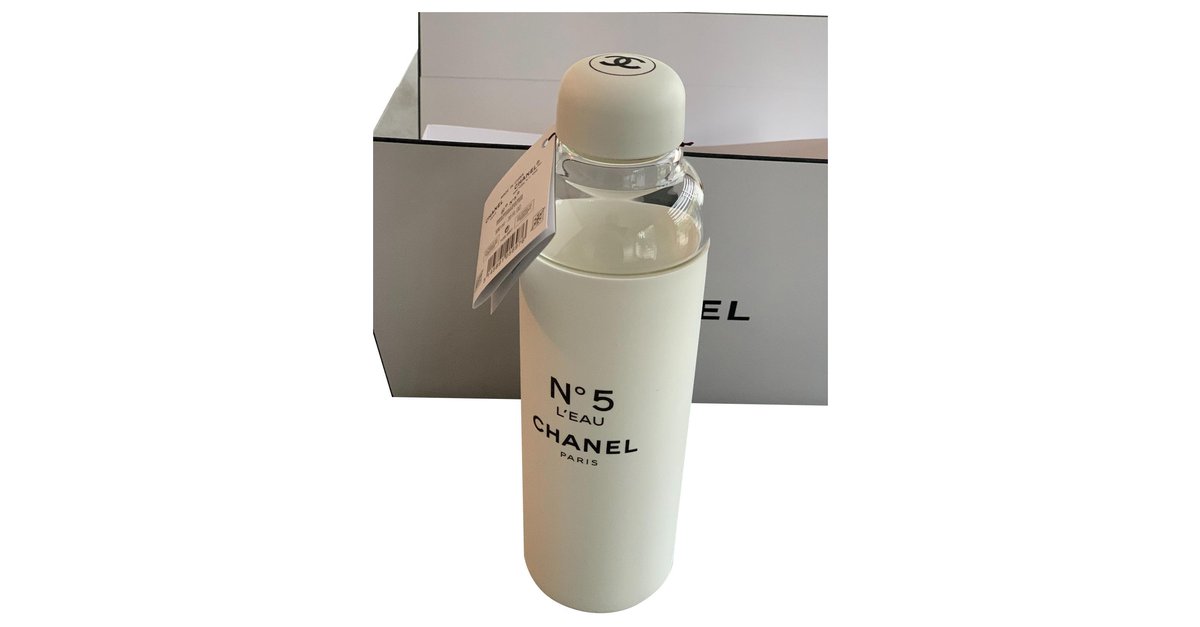 Other jewelry Chanel N5 gourd factory 5 limited edition collection White  Glass ref.323085
