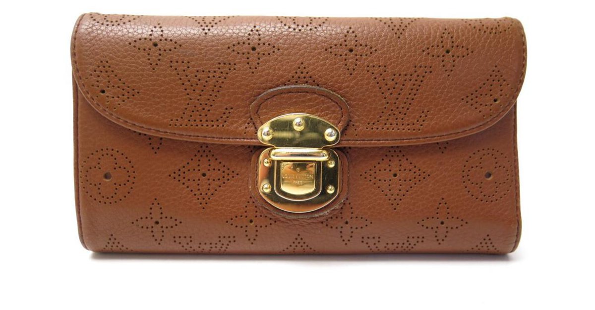 Louis Vuitton Monogram Mahina Leather Amelia Wallet, Louis Vuitton  Small_Leather_Goods