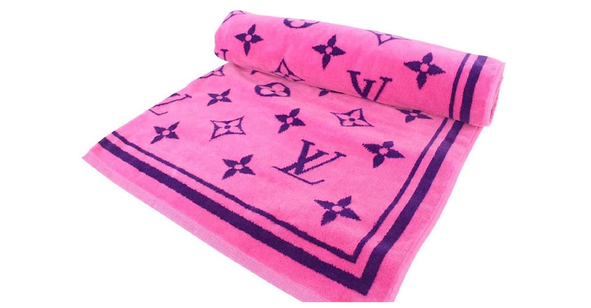 Louis Vuitton Vuittamins Monogram Beach Towel (MP3078)