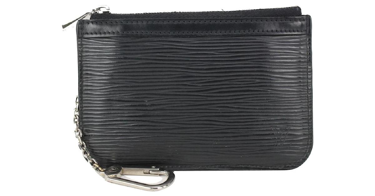 Louis Vuitton Large Black Epi Leather Key Pouch NM Pochette Cles Keychain  ref.342969 - Joli Closet