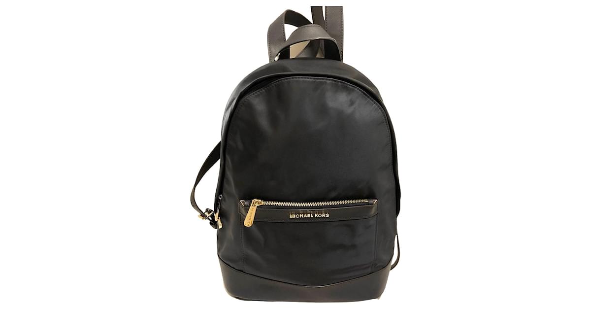 Michael Kors Backpack Navy blue Synthetic ref.347958 - Joli Closet