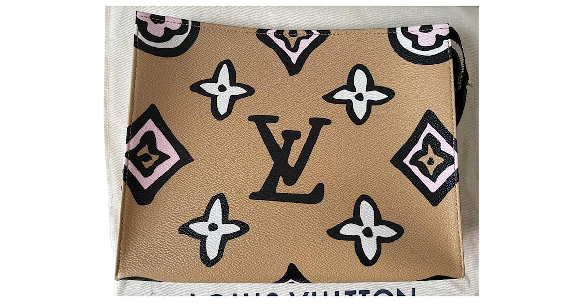 Louis Vuitton Wild At Heart Toiletry 26 Cosmetics Pouch