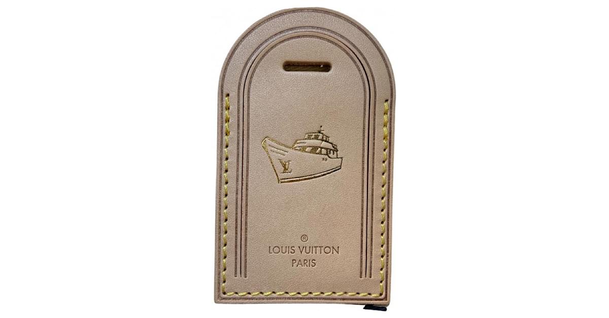 Louis Vuitton Large Vacchetta Luggage Tag hot stamped Madrid Beige Leather  ref.101486 - Joli Closet