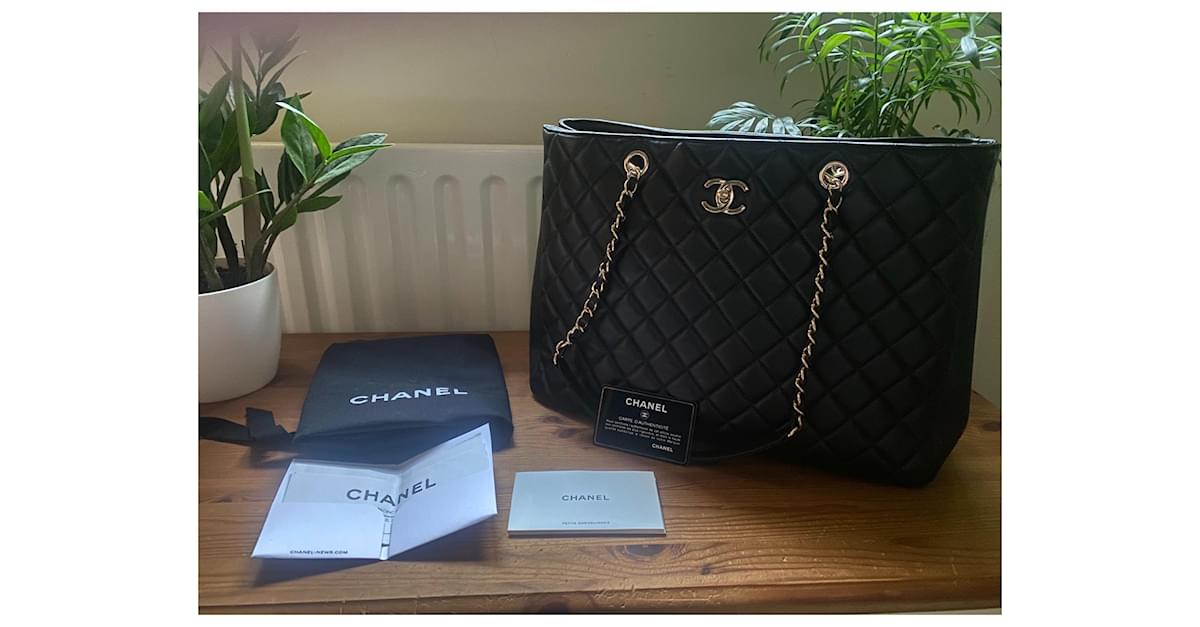 Chanel Classic Timeless Tote bag Black Leather  - Joli Closet