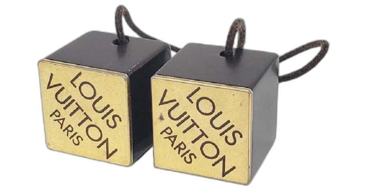 Louis Vuitton Monogram Hair Cubes (SHF-16553) – LuxeDH