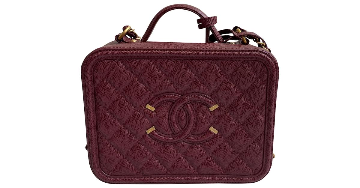 Chanel Burgundy Filigree Vanity Case Dark red Leather ref.370814