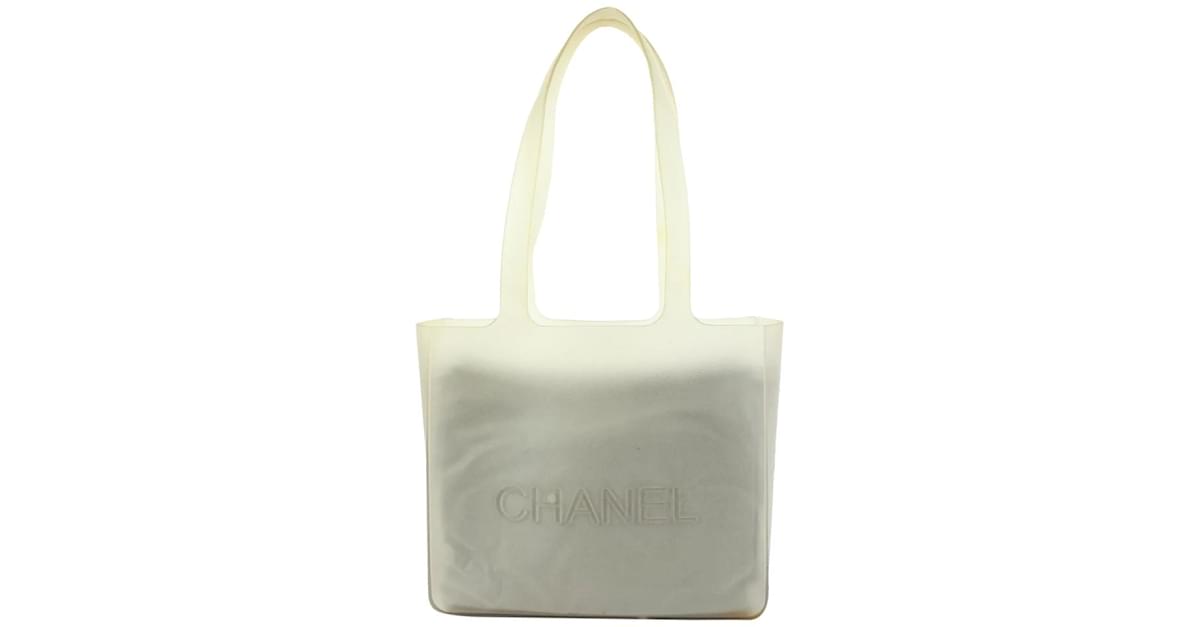 Chanel Grey Translucent Rubber Logo Jelly Tote Bag ref.374847 - Joli Closet