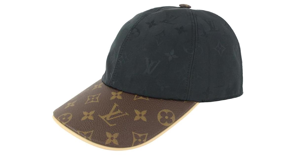 Louis Vuitton Large Brown x Black Monogram Cap ou Pas Baseball Hat