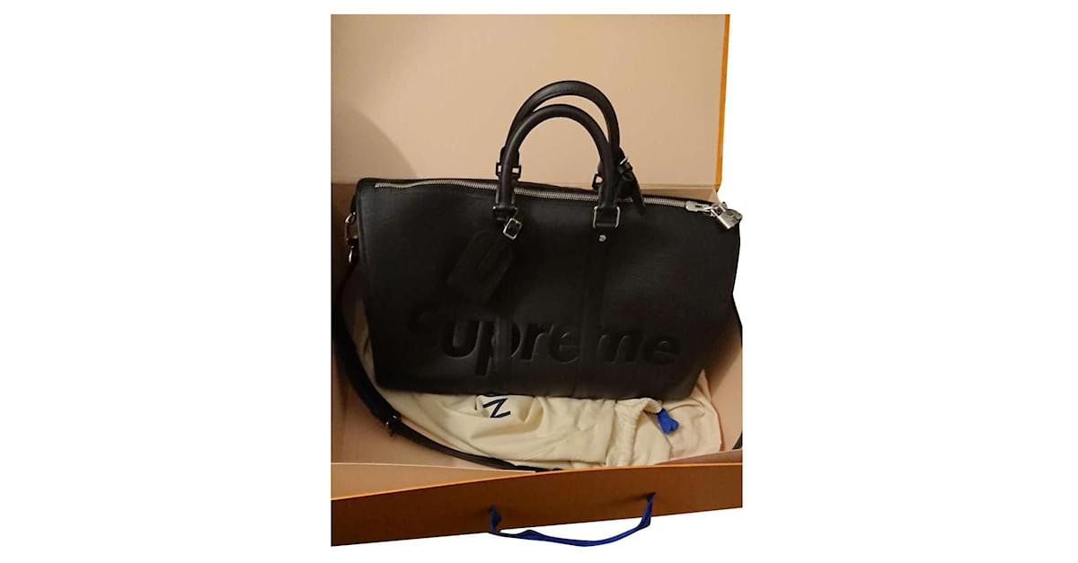 Supreme louis Vuitton 55 Keepal Black Lambskin ref.380294 - Joli Closet