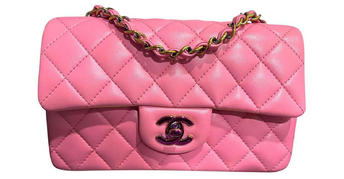 Timeless Chanel pink classic Medium Flap bag Leather ref.191522