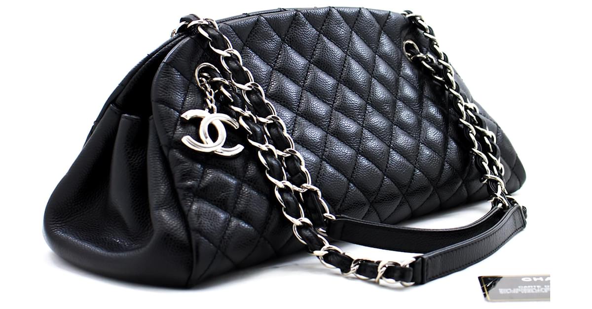 CHANEL Caviar Bowling Silver Chain Shoulder Bag Black Quilted Leather  ref.391491