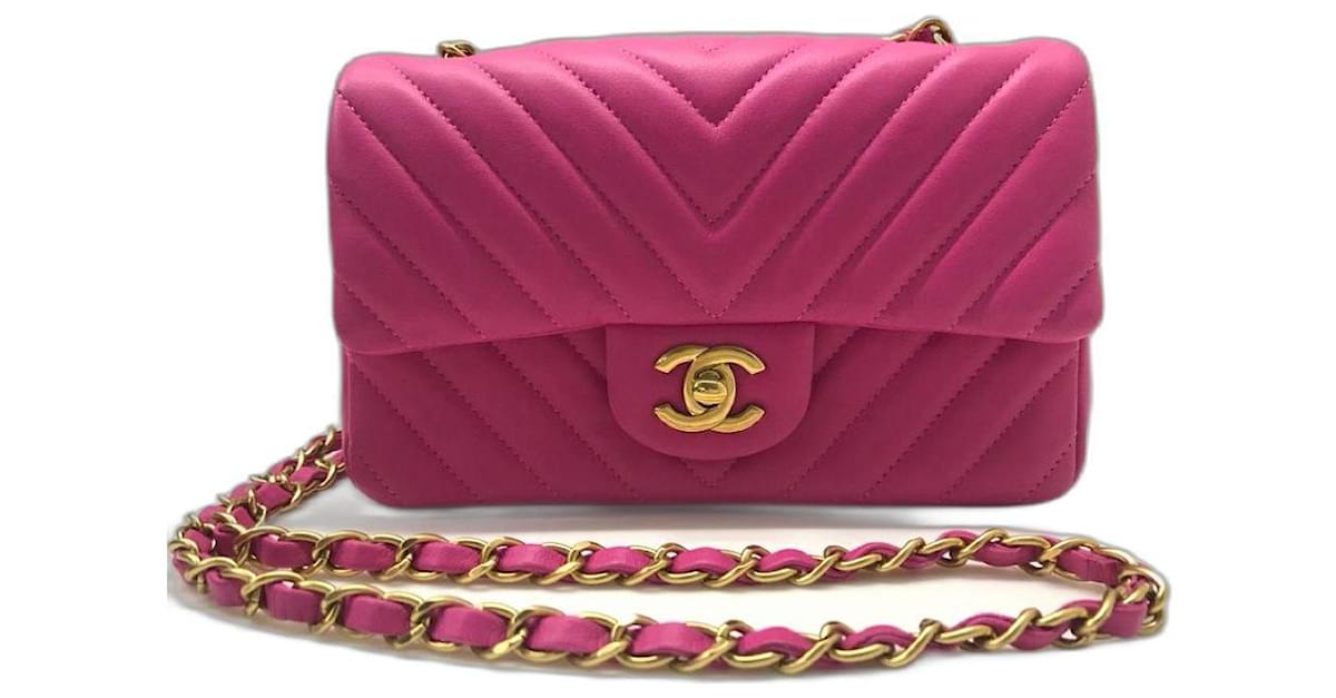 Chanel Pink Chevron mini flap bag Leather ref.391605 - Joli Closet