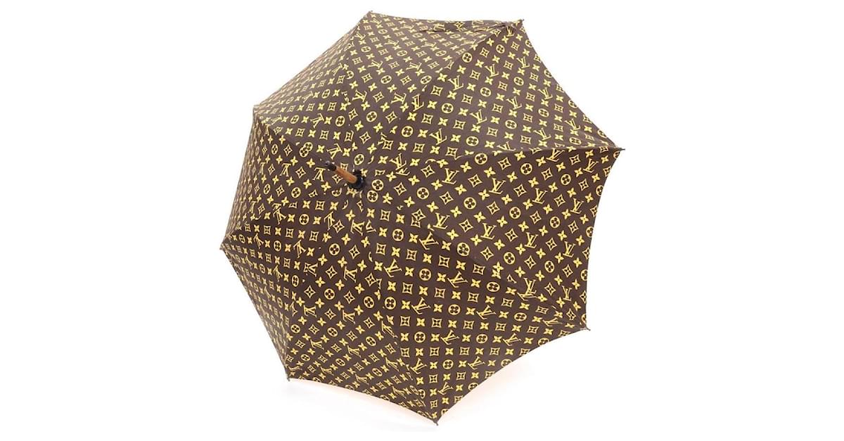 Louis Vuitton umbrella!  Fashion, Under my umbrella, Louis vuitton