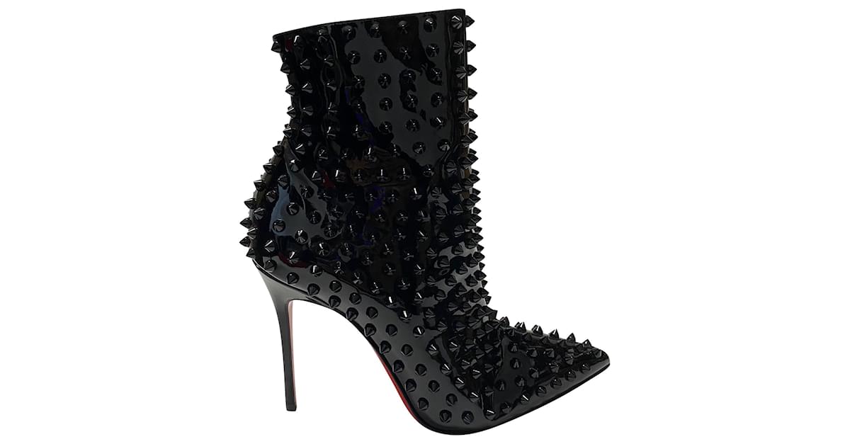 Christian Louboutin Snakilta Spiked Leather Ankle Boots in Black