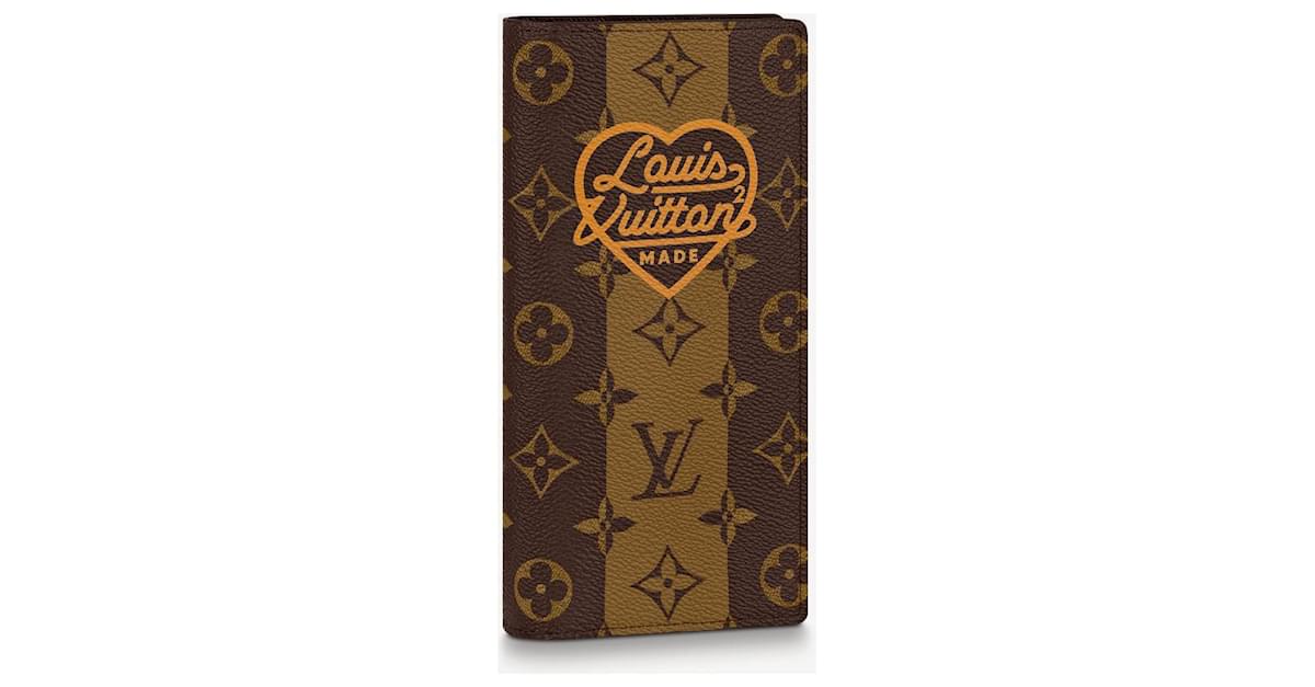 Louis Vuitton LV Brazza wallet Nigo collection Brown Leather ref.406162 -  Joli Closet