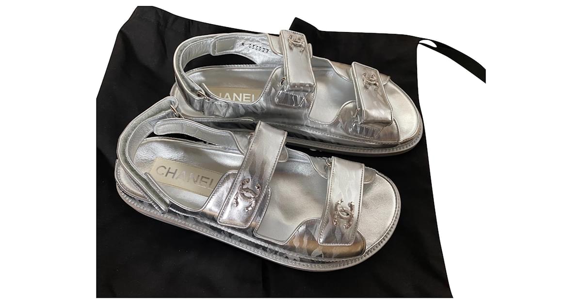 Dad sandals leather sandal Chanel Silver size 38.5 IT in Leather