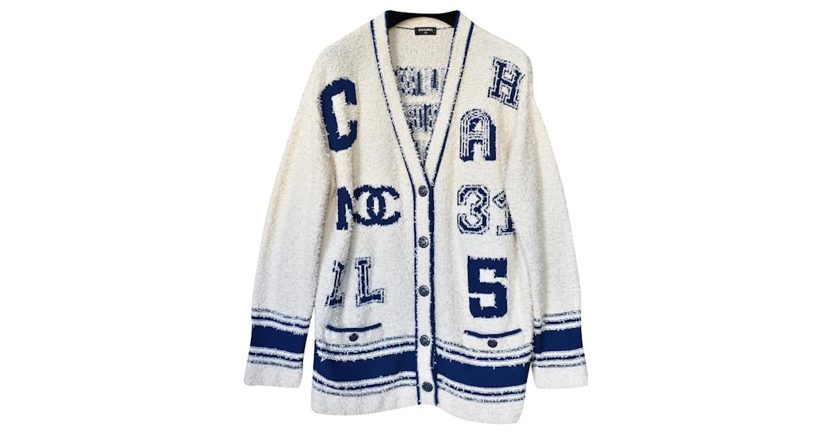 Chanel iconic 2019 Runway Boucle Varsity Cardigan Blue Beige Cream Navy  blue Cotton Tweed ref.419663 - Joli Closet