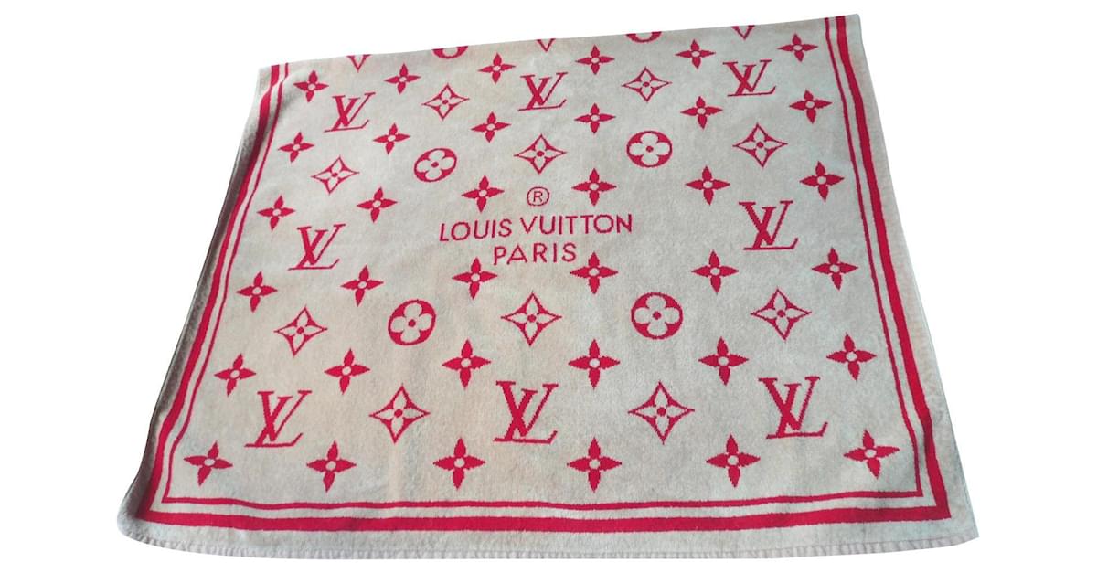 Louis Vuitton pink Cotton Beach Towel (95cm x 150cm)